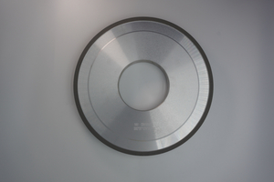 Water-reinforced Diamond Grinding Wheel