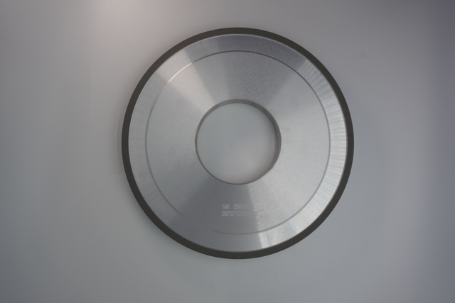 Water-reinforced Diamond Grinding Wheel