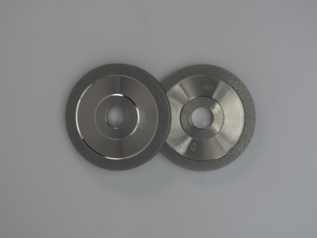 Electroplating parallel grinding wheel