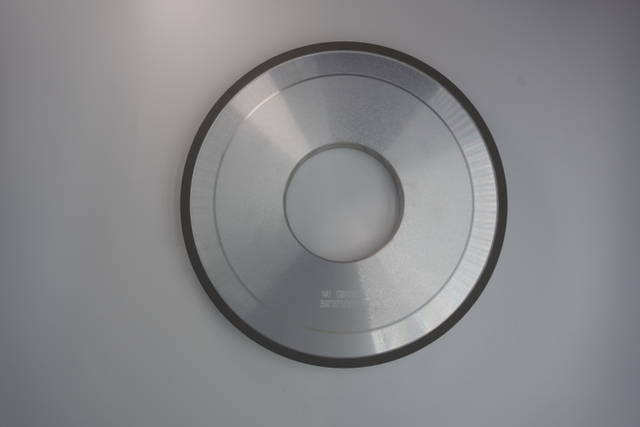 Water-reinforced Diamond Grinding Wheel