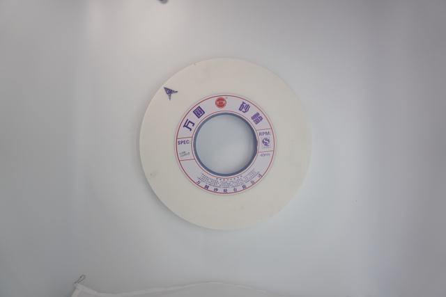 Large water grinding white corundum grinding wheel